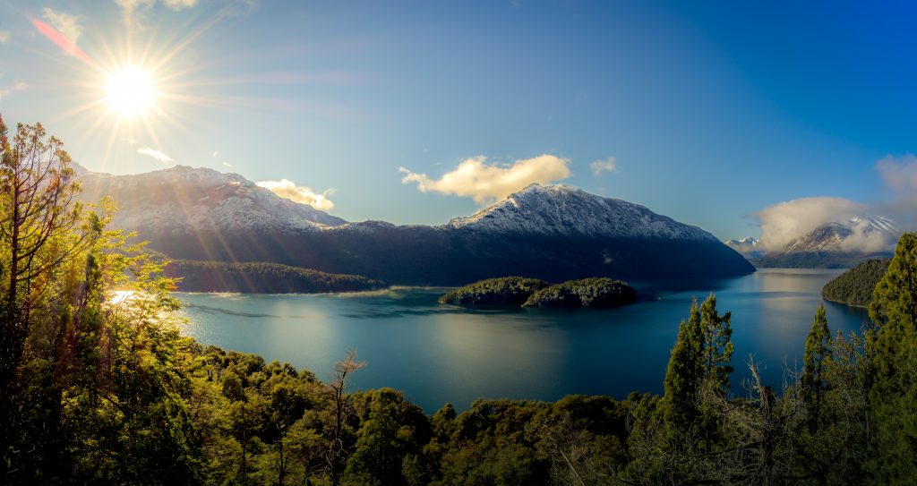 Paisaje de ensueño en la Ruta de los Siete Lagos entre Bariloche y San Martín de los Andes