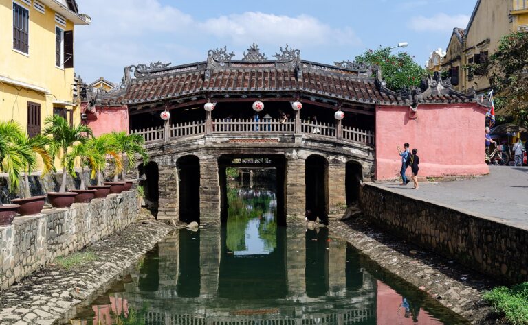Hoi An: Artesanía, Historia y Sabores
